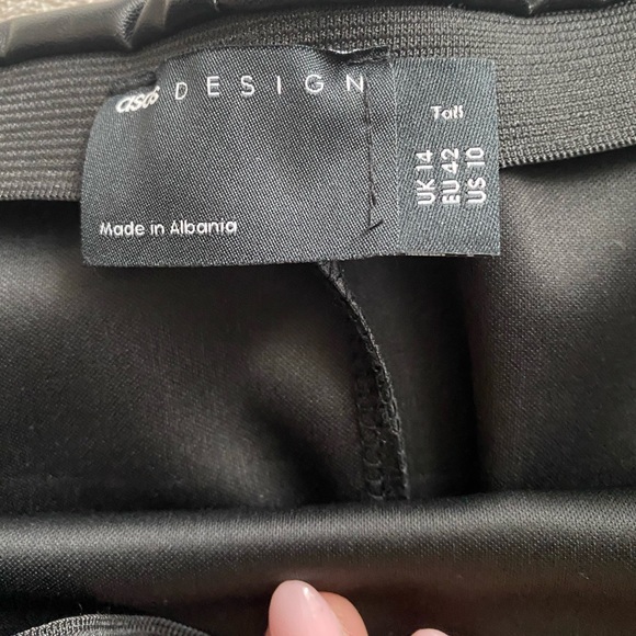 ASOS faux leather skirt - Picture 3 of 3